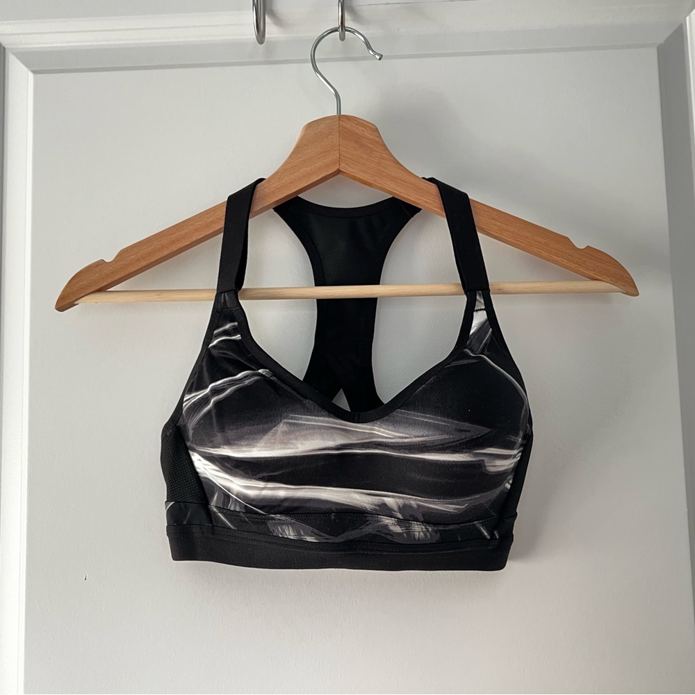 Victoria’s Secret Sports Bra 32B